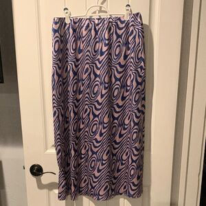 Dressed in LALA Swirl Pattern Midi Skirt